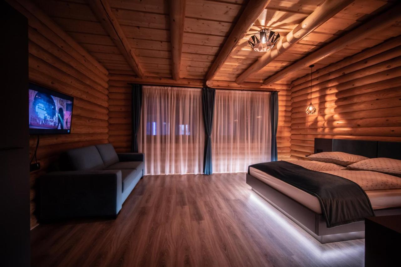 Mitosz Apartman Gyomaendrőd Dış mekan fotoğraf